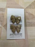 Gorgeous large glitter bow stud